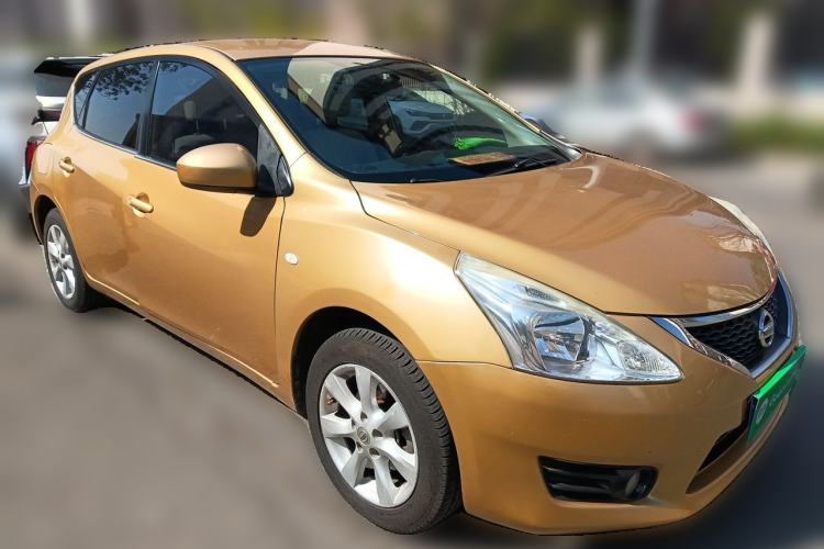 Used Nissan Tiida 2011 1.6L CVT Comfort Model Front Right 45 Deg
