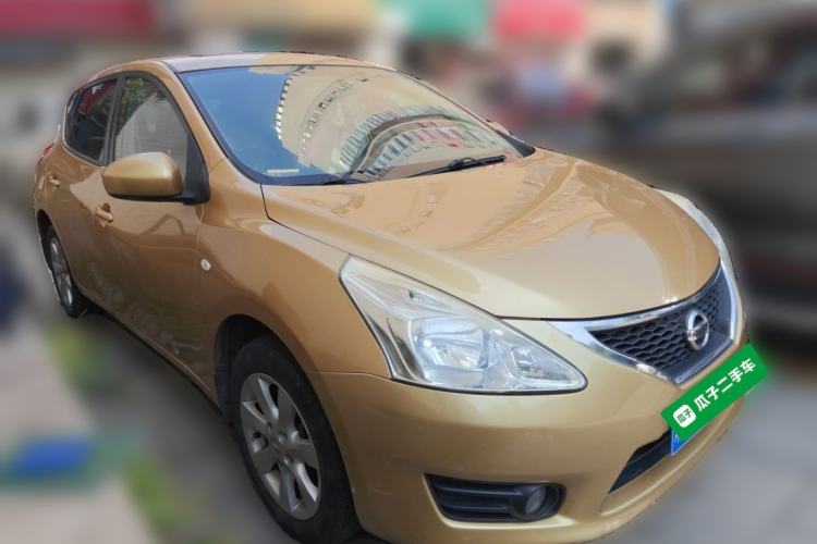 Used Nissan Tiida 2011 1.6L CVT Smart Version Front Right 45 Deg