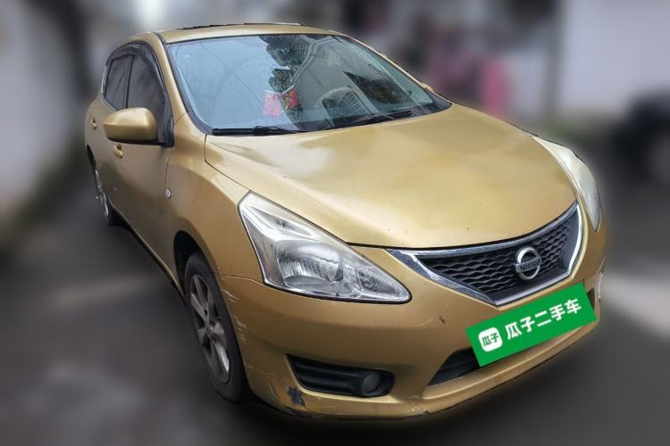 Used Nissan Tiida 2011 1.6L CVT Smart Version Front Right 45 Deg