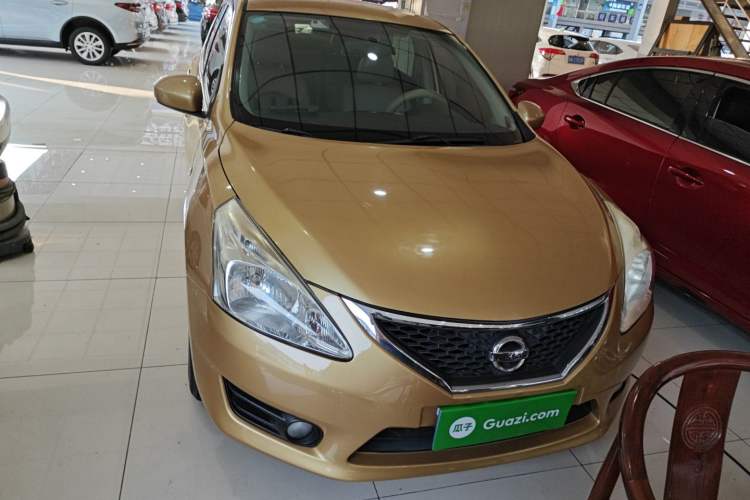 Used Nissan Tiida 2011 1.6L CVT Smart Version Front