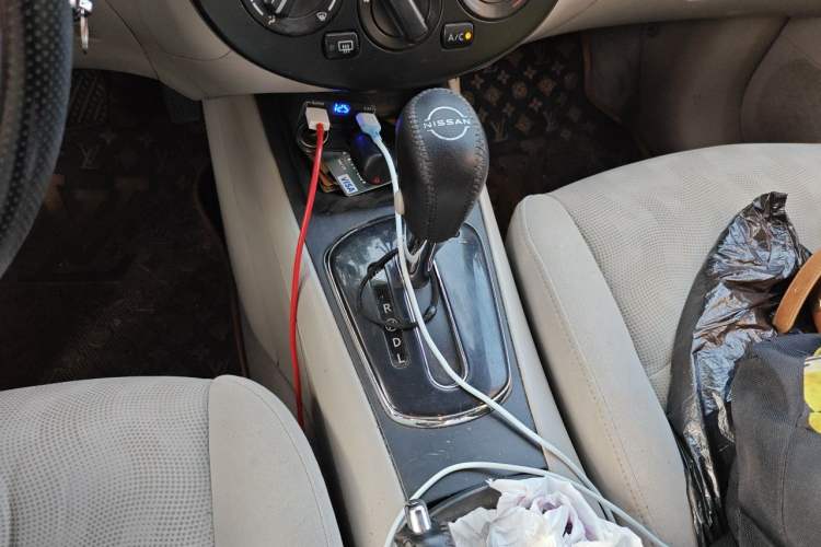 Used Nissan Tiida 2011 1.6L CVT Comfort Model Gear Lever