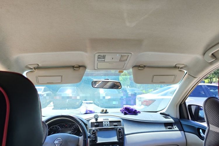 Used Nissan Tiida 2011 1.6L CVT Comfort Model Headliner
