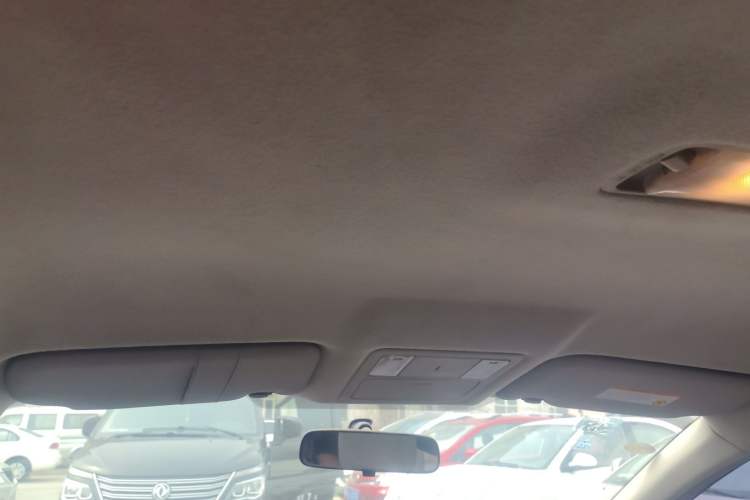 Used Nissan Tiida 2011 1.6L Manual Comfort Edition Headliner