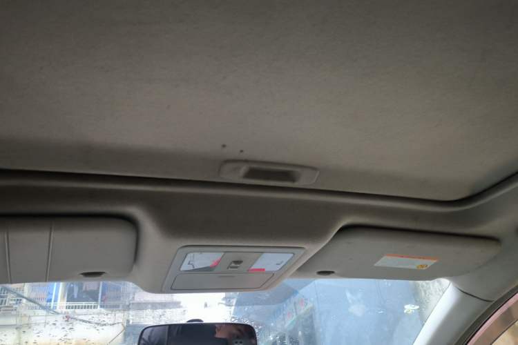 Used Nissan Tiida 2011 1.6L CVT Smart Version Headliner