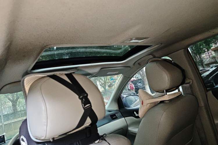 Used Nissan Tiida 2011 1.6L CVT Smart Version Headliner