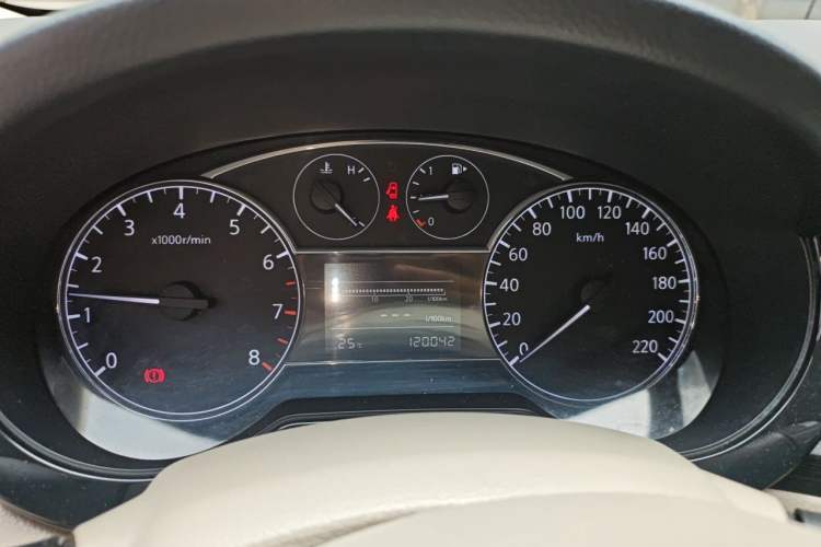 Used Nissan Tiida 2011 1.6L Manual Smart Version Instrument Cluster