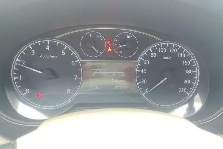Used Nissan Tiida 2011 1.6L Manual Comfort Edition Instrument Cluster