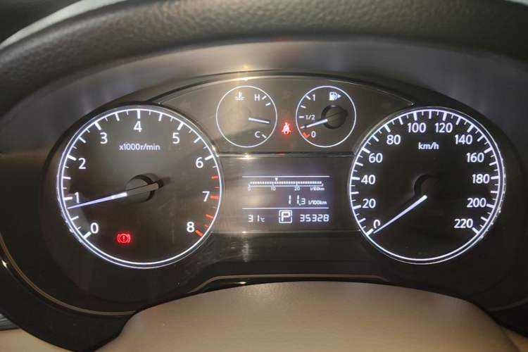 Used Nissan Tiida 2011 1.6L CVT Comfort Model Instrument Cluster
