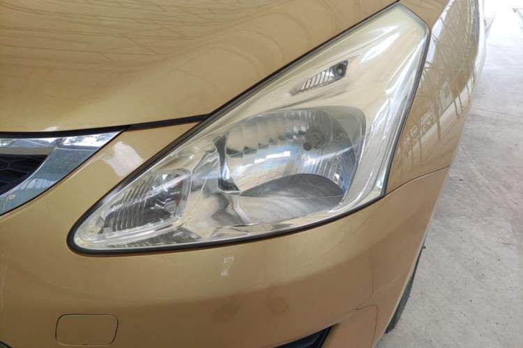 Used Nissan Tiida 2011 1.6L CVT Smart Version Left Front Headlight