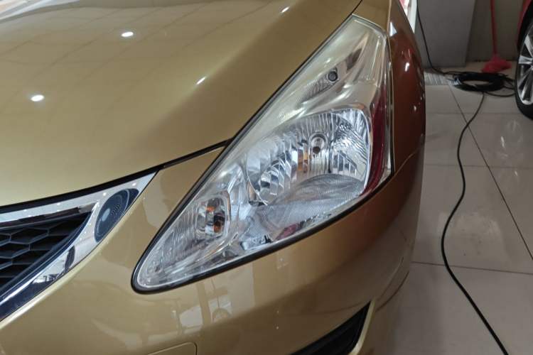 Used Nissan Tiida 2011 1.6L CVT Smart Version Left Front Headlight