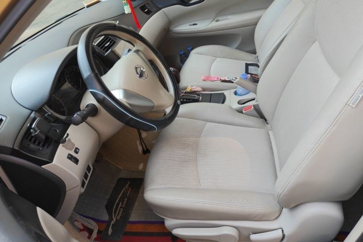 Used Nissan Tiida 2011 1.6L CVT Smart Version Left Front Seat