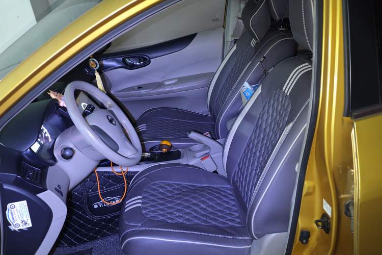 Used Nissan Tiida 2011 1.6L CVT Smart Version Left Front Seat