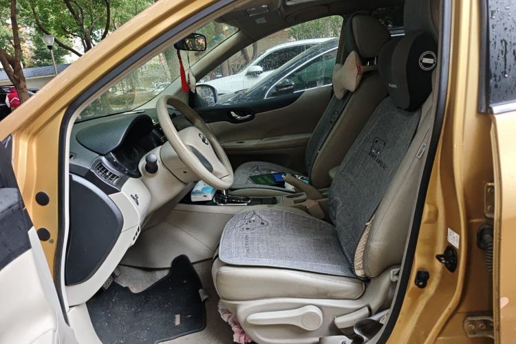 Used Nissan Tiida 2011 1.6L CVT Smart Version Left Front Seat