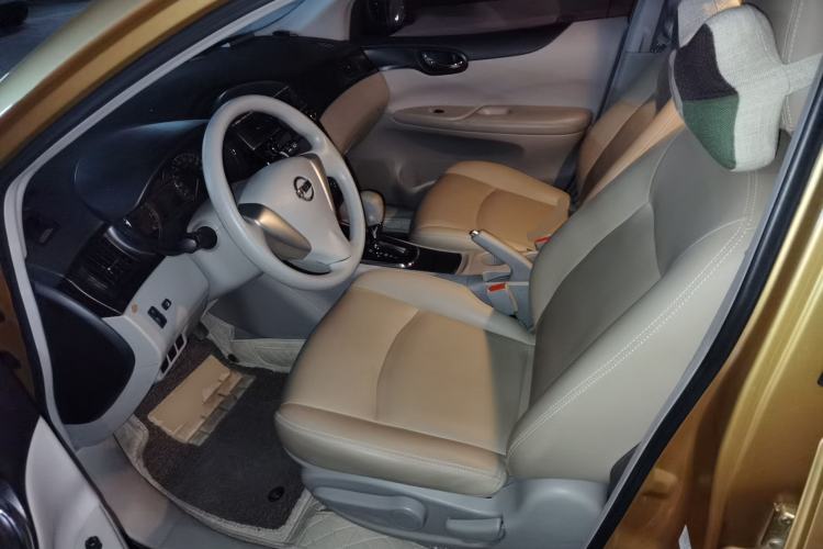 Used Nissan Tiida 2011 1.6L CVT Smart Version Left Front Seat