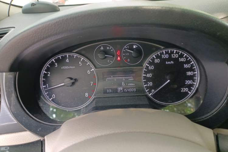 Used Nissan Tiida 2011 1.6L CVT Comfort Model Odometer Close Up