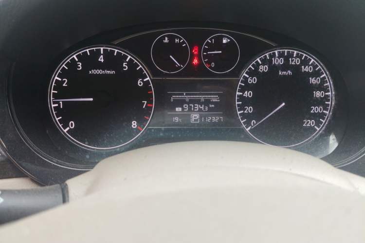 Used Nissan Tiida 2011 1.6L CVT Comfort Model Odometer Close Up