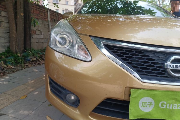 Used Nissan Tiida 2011 1.6L CVT Comfort Model Right Front Headlight