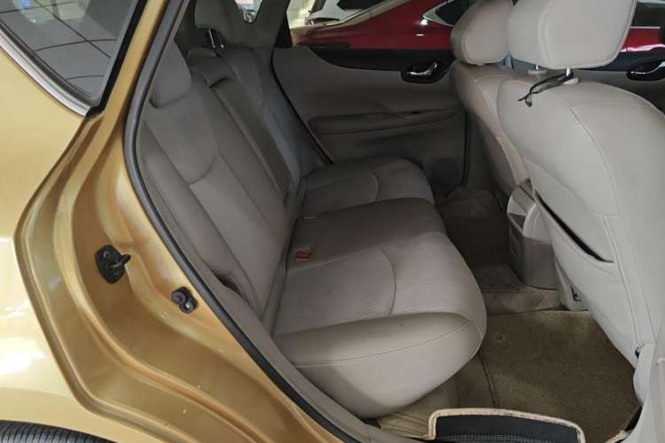 Used Nissan Tiida 2011 1.6L CVT Smart Version Right Rear Seat