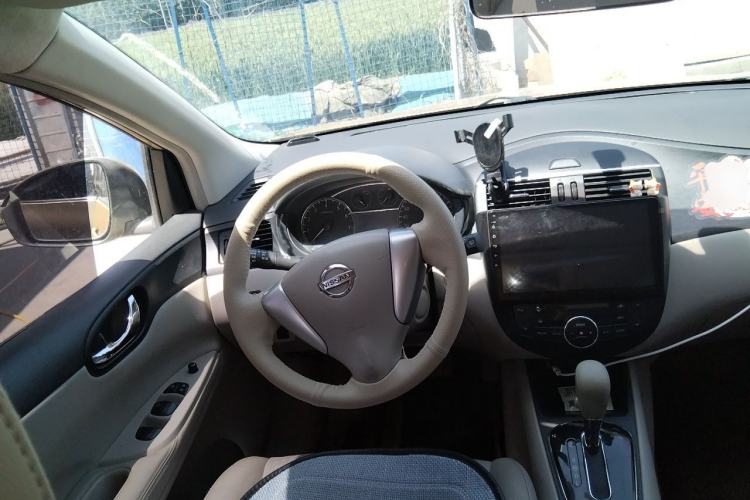 Used Nissan Tiida 2011 1.6L CVT Smart Version Steering Wheel