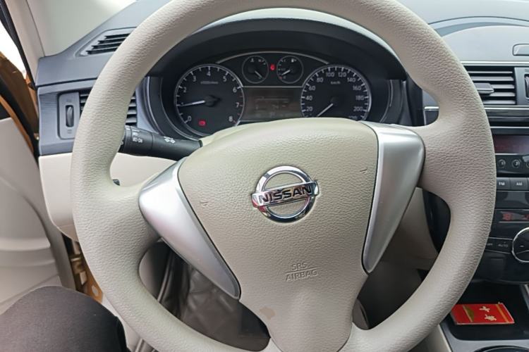 Used Nissan Tiida 2011 1.6L CVT Smart Version Steering Wheel