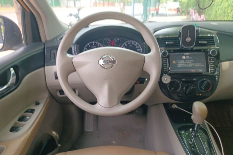 Used Nissan Tiida 2011 1.6L CVT Comfort Model Steering Wheel