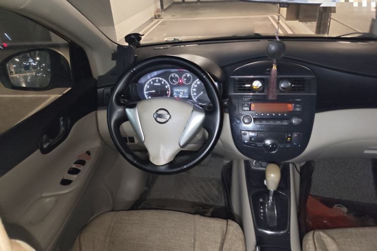 Used Nissan Tiida 2011 1.6L CVT Smart Version Steering Wheel