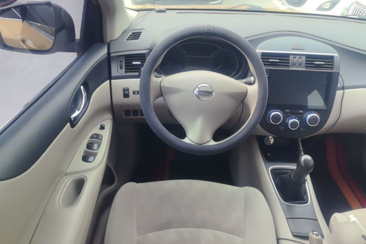 Used Nissan Tiida 2011 1.6L Manual Comfort Edition Steering Wheel