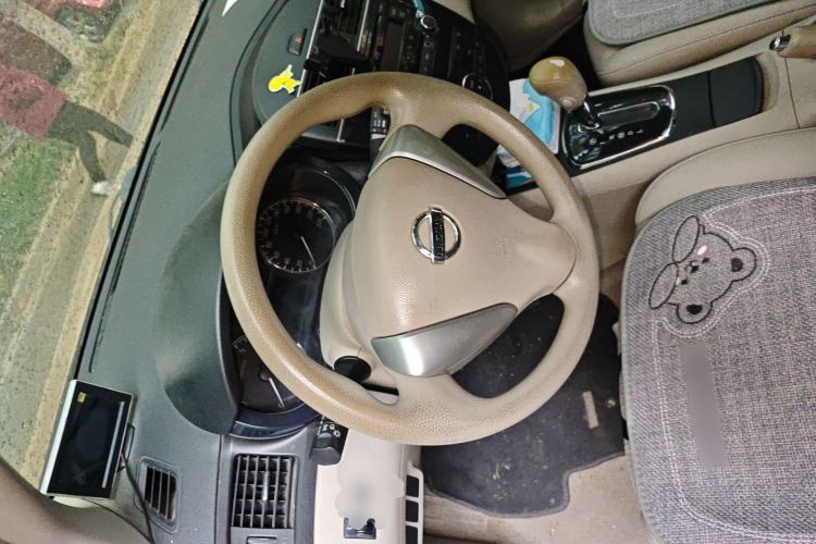 Used Nissan Tiida 2011 1.6L CVT Smart Version Steering Wheel