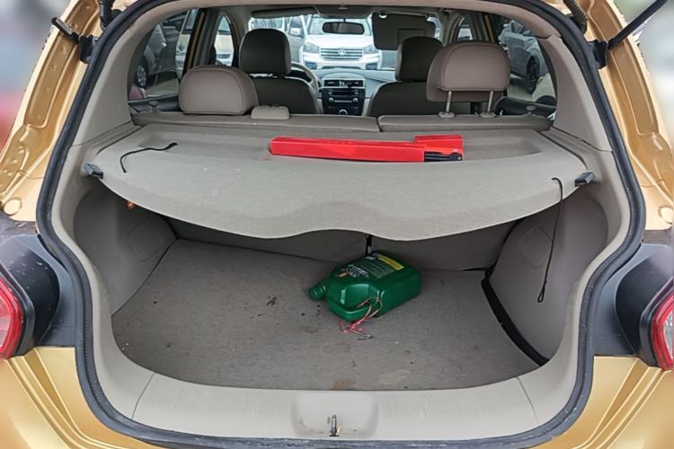 Used Nissan Tiida 2011 1.6L CVT Smart Version Trunk