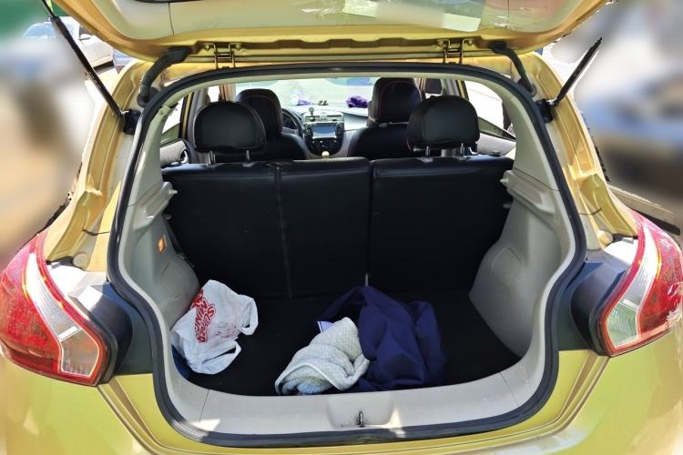 Used Nissan Tiida 2011 1.6L CVT Comfort Model Trunk