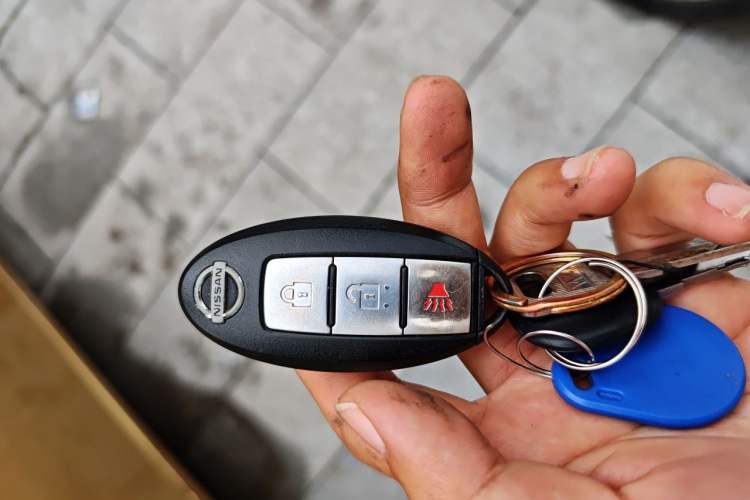 Used Nissan Tiida 2011 1.6L Manual Smart Version Vehicle Key