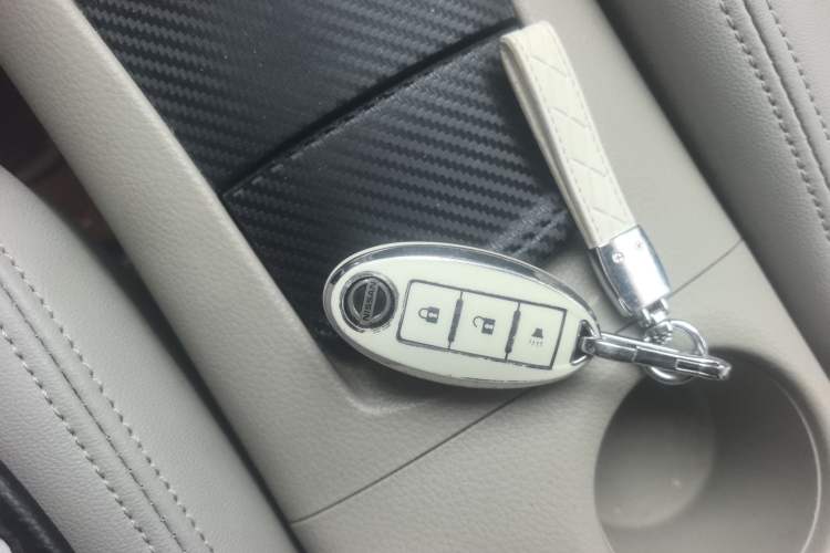 Used Nissan Tiida 2011 1.6L CVT Smart Version Vehicle Key