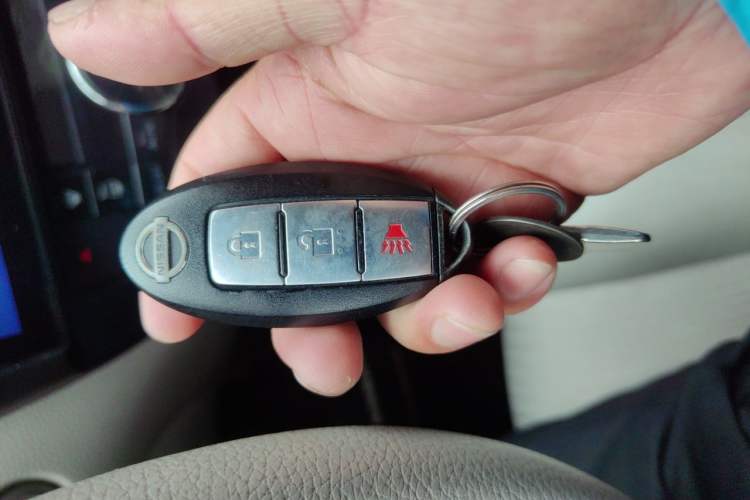 Used Nissan Tiida 2011 1.6L CVT Smart Version Vehicle Key