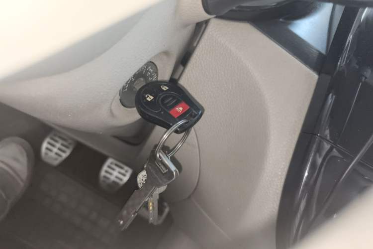Used Nissan Tiida 2011 1.6L Manual Comfort Edition Vehicle Key