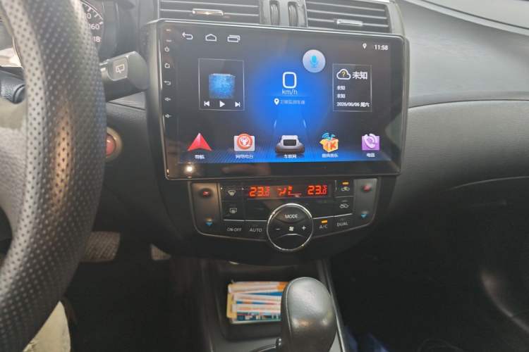 Used Nissan Tiida 2013 1.6L CVT Cool Cafe Edition Audio And AC Panel