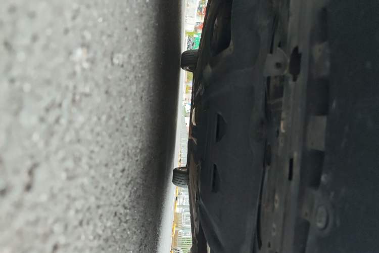 Used Nissan Tiida 2013 1.6L CVT Cool Cafe Edition Chassis Front