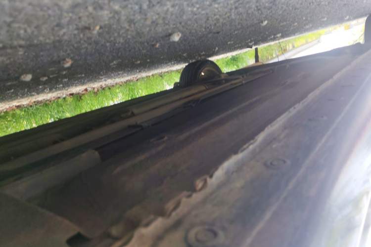 Used Nissan Tiida 2013 1.6L CVT Cool Cafe Edition Chassis Front Right