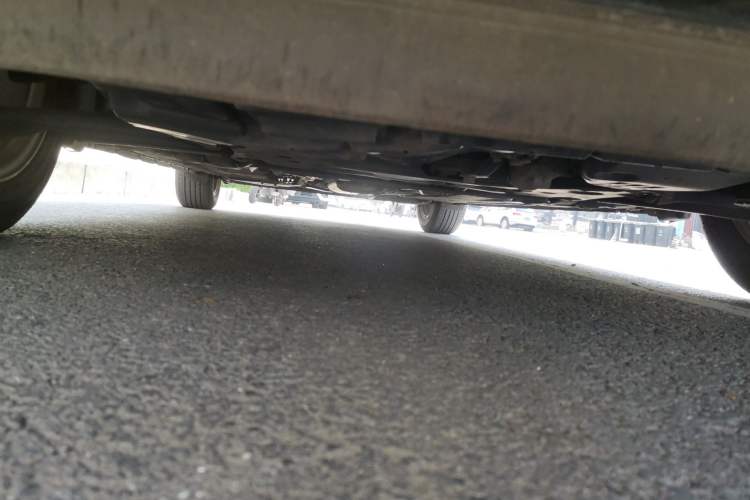 Used Nissan Tiida 2013 1.6L CVT Cool Cafe Edition Chassis Front