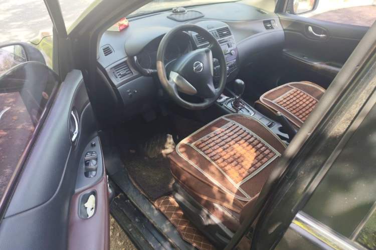 Used Nissan Tiida 2013 1.6L CVT Cool Cafe Edition Driver Seat
