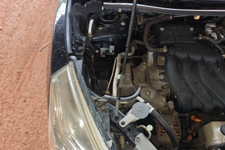 Used Nissan Tiida 2013 1.6L CVT Cool Cafe Edition Engine Bay Right