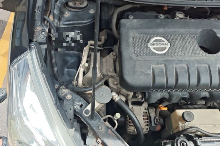 Used Nissan Tiida 2013 1.6L CVT Cool Cafe Edition Engine Bay Right