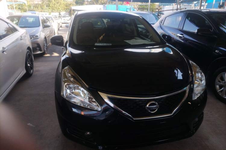 Used Nissan Tiida 2013 1.6L CVT Cool Cafe Edition Front