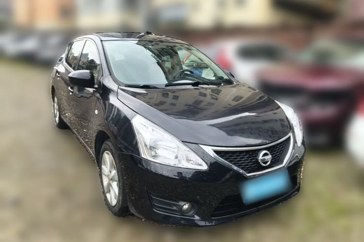 Used Nissan Tiida 2013 1.6L CVT Cool Cafe Edition Front Right 45 Deg