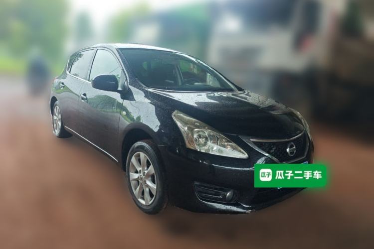 Used Nissan Tiida 2013 1.6L CVT Cool Cafe Edition Front Right 45 Deg
