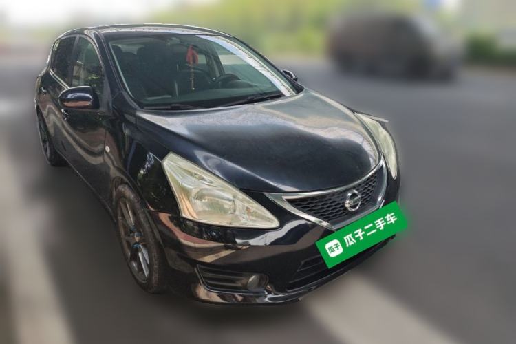 Used Nissan Tiida 2013 1.6L CVT Cool Cafe Edition Front Right 45 Deg