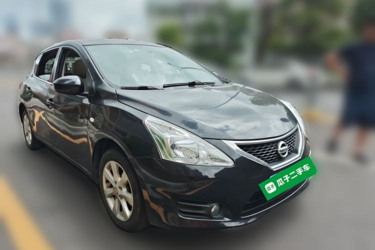 Used Nissan Tiida 2013 1.6L CVT Cool Cafe Edition Front Right 45 Deg