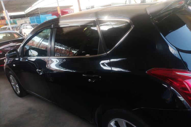 Used Nissan Tiida 2013 1.6L CVT Cool Cafe Edition Left Side