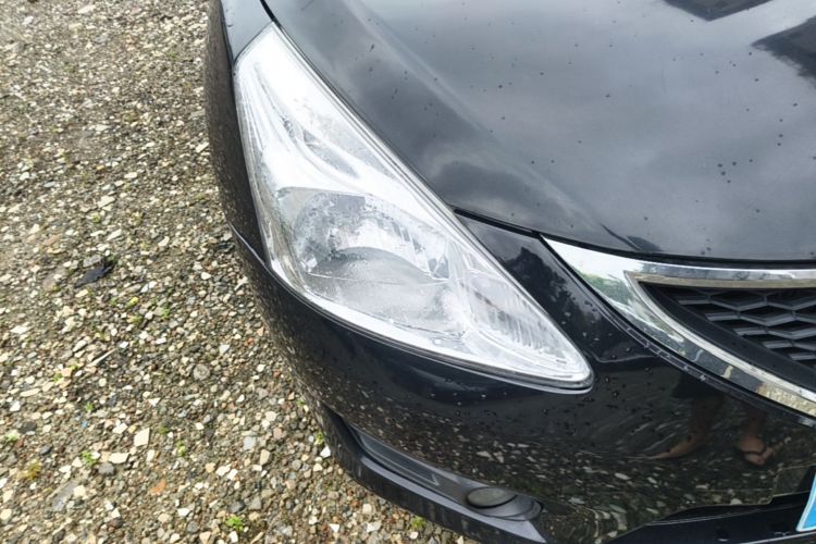 Used Nissan Tiida 2013 1.6L CVT Cool Cafe Edition Right Front Headlight