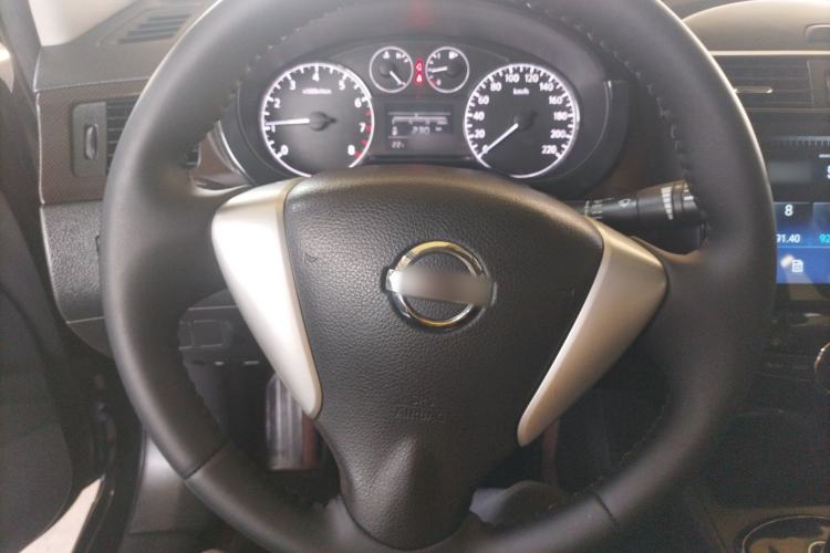 Used Nissan Tiida 2013 1.6L CVT Cool Cafe Edition Steering Wheel