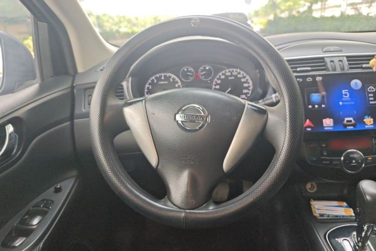 Used Nissan Tiida 2013 1.6L CVT Cool Cafe Edition Steering Wheel
